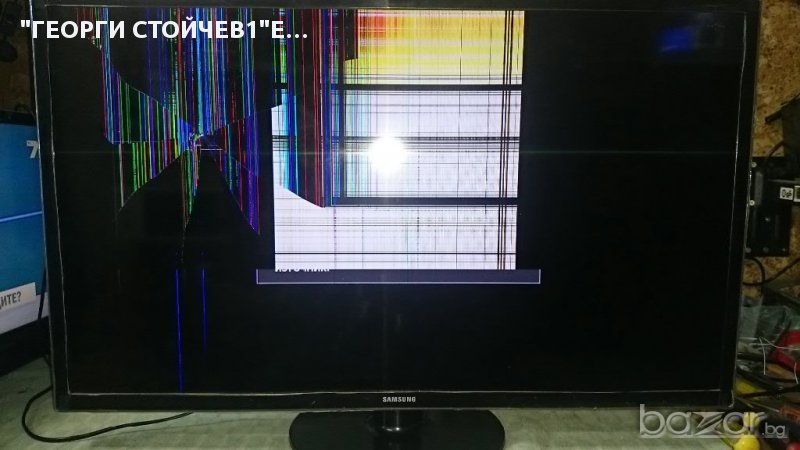 UE32F4000AW СЪС СЧУПЕН ПАНЕЛ, снимка 1