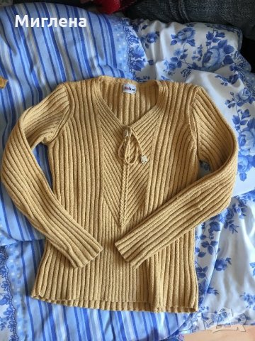 Пуловер цвят горчица, снимка 1 - Блузи с дълъг ръкав и пуловери - 25226708