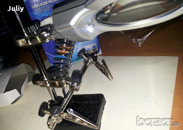 Стойка за поялник с лупа , работна светлина и щипки - тип трета ръка, снимка 2 - Поялници и запояване - 8433744