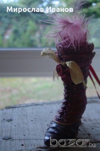ботуш с перо от Италия, снимка 3 - Подаръци за рожден ден - 21250035