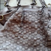 Продавам уникална дамска кожена чанта, снимка 3 - Чанти - 22710061