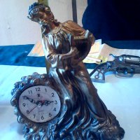 Статуетка часовник, снимка 4 - Антикварни и старинни предмети - 23263653