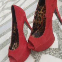Обувки на ток Betsey Johnson , снимка 8 - Дамски обувки на ток - 21686804