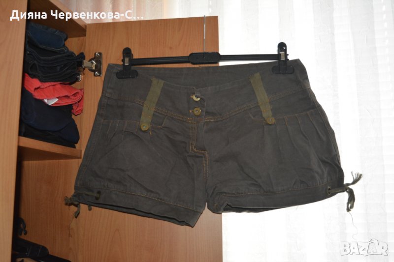 Маслено зелени къси панталони , снимка 1