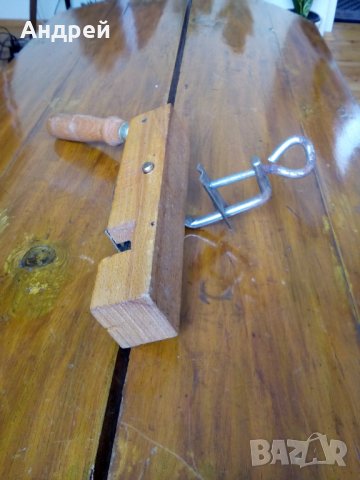 Стар Пчеларски уред,дупчилка, снимка 2 - Антикварни и старинни предмети - 24157509