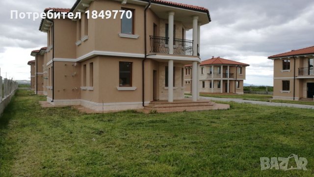 Продава Вила 200м2 парцел 500м2 с гледка към залива. Адрес: HG9X+CW , снимка 10 - Вили - 20858617