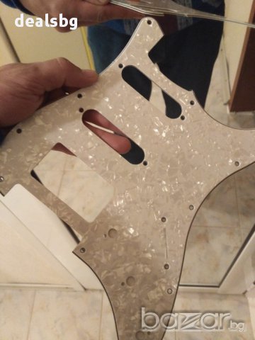 Нов Перлен трипластов HSS пикгард за Фендер страт/Fender strat HSS, снимка 4 - Китари - 18166096