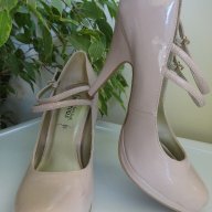 Красиви обувки на висок ток, снимка 3 - Дамски обувки на ток - 18336475