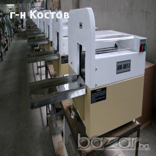 1.Машина за рязане на хляб  хлебонарезната машина АХМ-300Т служи за нарязване на хляб.  2.Хлебонарез, снимка 1