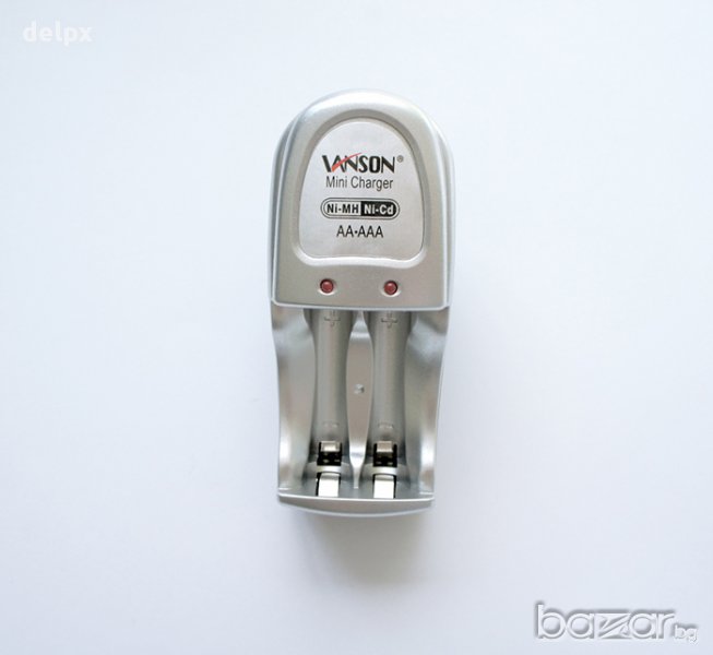 Мрежово зарядно V-80 за акумулаторни батерии AA (R06) / AAA (R03), снимка 1