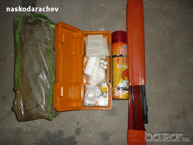 Авариен автокомплект за пред КАТ: аптечка, триъгълник, снимка 5 - Аксесоари и консумативи - 14250199