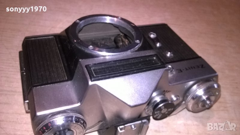 zenit-e АНТИКА-метален ретро фотоапарат, снимка 1