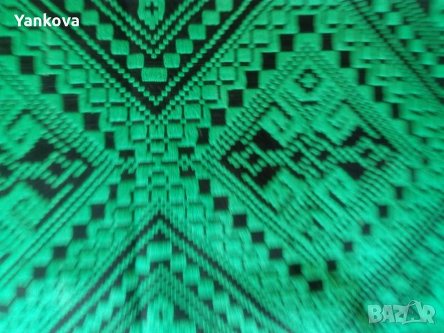 Килимче за стена