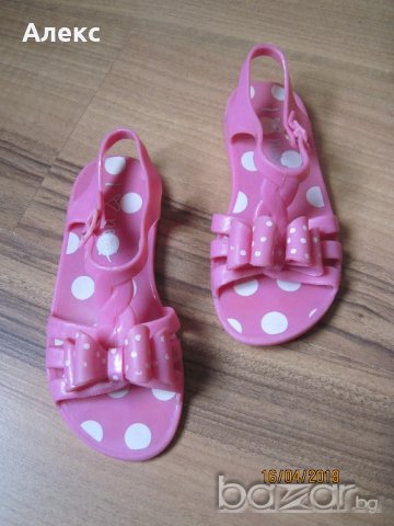 Next - силиконови сандали, снимка 1 - Детски сандали и чехли - 21321657