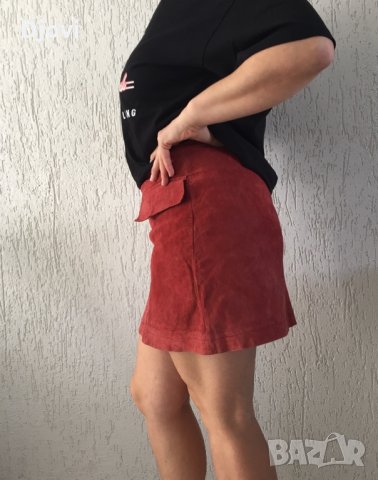 Zara-красива пола М/Л, снимка 2 - Поли - 24236477