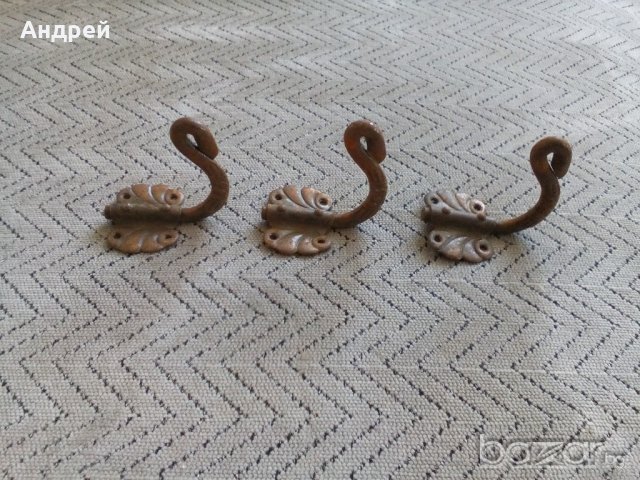 Старинни метални окачалки, снимка 2 - Антикварни и старинни предмети - 21044587