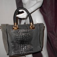 Черна кожена чанта  genuine leather  Made in Italy, снимка 1 - Чанти - 20925400