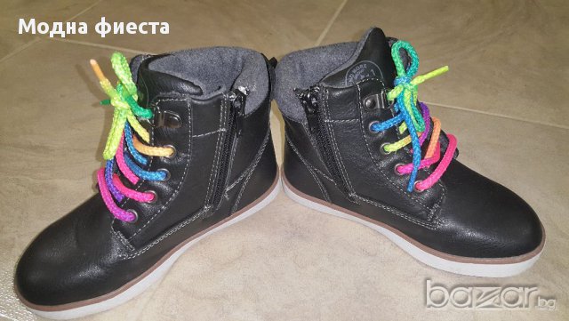 Кожени зимни боти с шарени връзки, снимка 3 - Детски боти и ботуши - 17762504