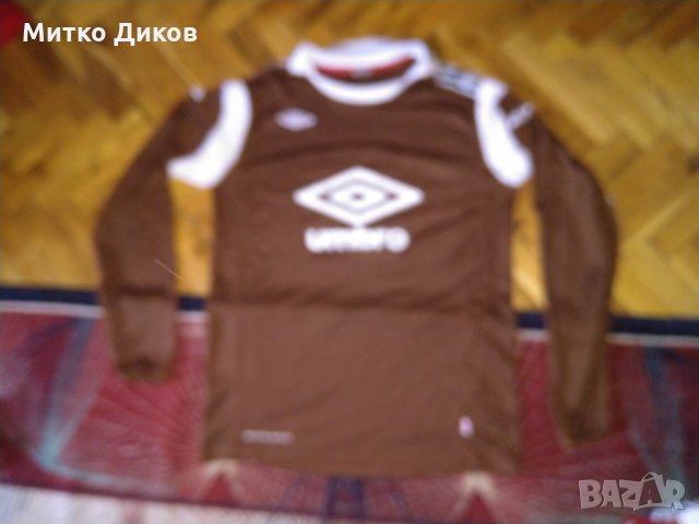 Футболна тениска Умбро -№11 размер Л