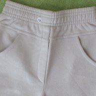 Ново долнище на анцуг размер 116 , снимка 4 - Детски панталони и дънки - 17481440