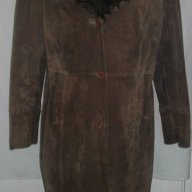 Палто с подвижна яка "Vroom & Dreesmann" / естествен велур, снимка 1 - Палта, манта - 15913966