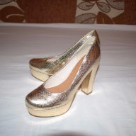 ROOTS! - 100% Оригинални страхотни дамски обувки на ток от Норвегия / Златисти / Блестящи / Луксозни, снимка 3 - Дамски обувки на ток - 17279016
