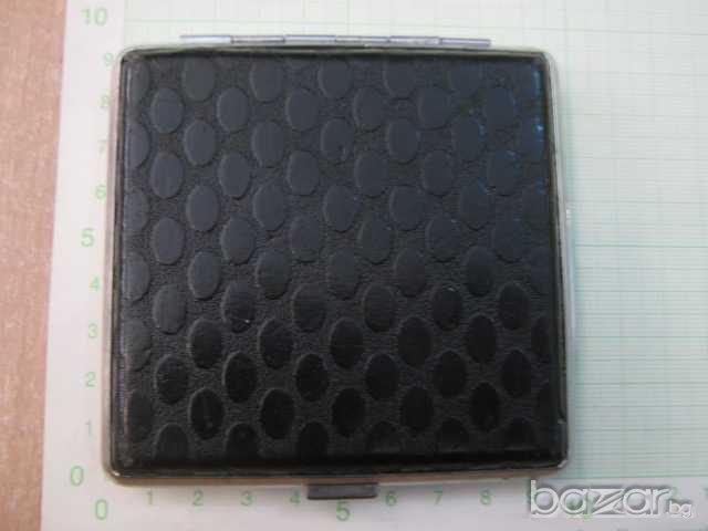 Табакера черна