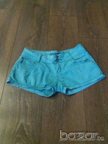 Къси панталонки Xs, снимка 1 - Къси панталони и бермуди - 19848148