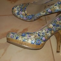 Обувки на цветя Tamaris, снимка 1 - Дамски обувки на ток - 25122664