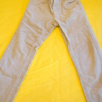 2 Панталона за момиченца 6-7 г. джинси + подарък блузки, снимка 5 - Стоки за близнаци - 21758390