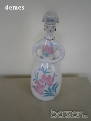 Декоративно порцеланово шише във форма на момиче в национална носия от Ссср от 70-те години на Хх в., снимка 3 - Други - 9463881