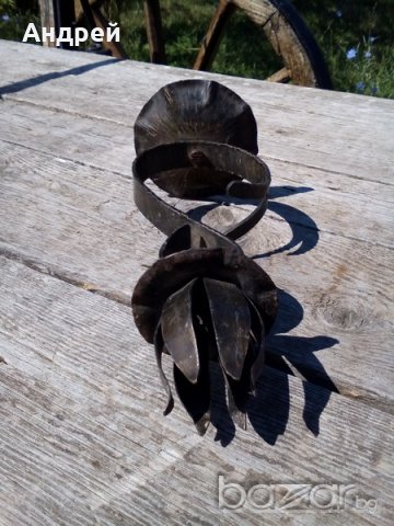 Свещник от  ковано желязо, снимка 6 - Антикварни и старинни предмети - 16810906