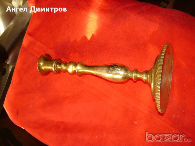 Страхотен бронзово месингов свещник Свастики , снимка 6 - Антикварни и старинни предмети - 17737358