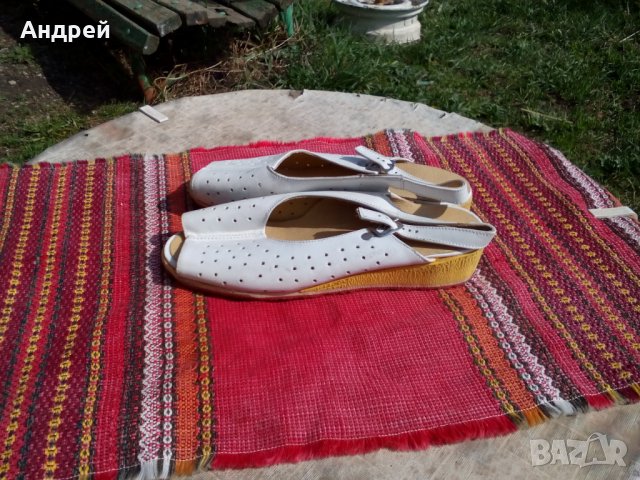 Стари медицински сандали,чехли,обувки, снимка 2 - Антикварни и старинни предмети - 24998100