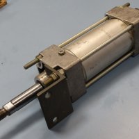 Пневматичен цилиндър ORSTA двойнодействащ, снимка 2 - Резервни части за машини - 24199041