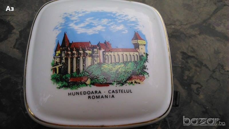 Порцеланова кутийка Румъния кутия порцелан, снимка 1