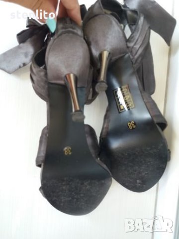 Дамски обувки La Strada, снимка 18 - Дамски обувки на ток - 22593253
