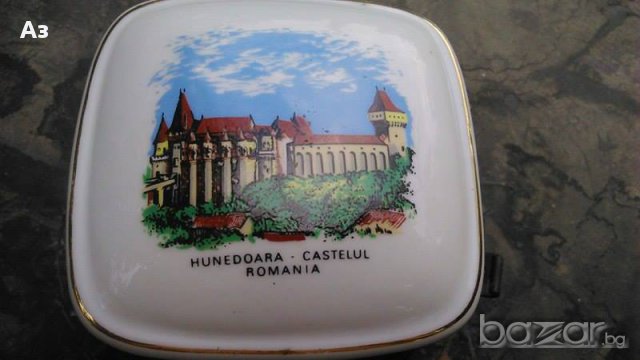 Порцеланова кутийка Румъния кутия порцелан, снимка 1 - Антикварни и старинни предмети - 15367272
