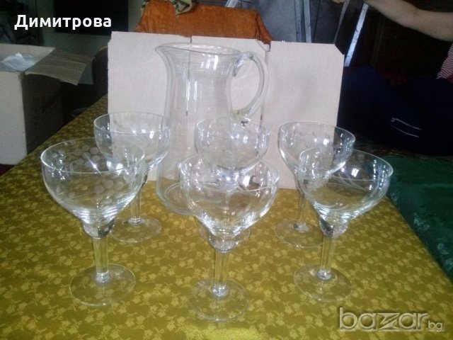 Гравиран сервиз за шампанско /вино/, кана, кристални чаши за вино, снимка 2 - Сервизи - 18593715