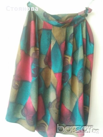 Пола от коприна, снимка 3 - Поли - 11494108