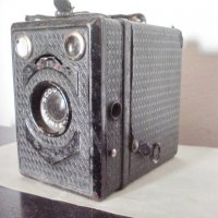Стар метален фотоапарат, снимка 1 - Антикварни и старинни предмети - 21676782