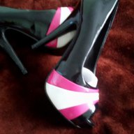 Дамски лачени обувки на ток, снимка 3 - Дамски ежедневни обувки - 14937416