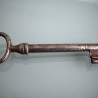Старинен ключ, снимка 1 - Антикварни и старинни предмети - 23616851