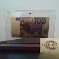 Сувенири 100 златни долара банкноти в стъклена поставка , снимка 9 - Други ценни предмети - 20607537