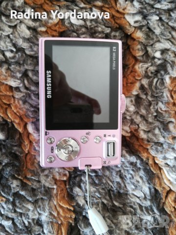 Фотоапарат Samsung L100 розов, снимка 2 - Фотоапарати - 22943671