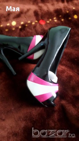 Дамски лачени обувки на ток, снимка 3 - Дамски ежедневни обувки - 14937416