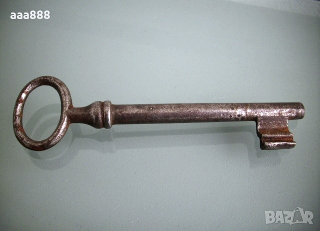 Старинен ключ, снимка 1 - Антикварни и старинни предмети - 23616851