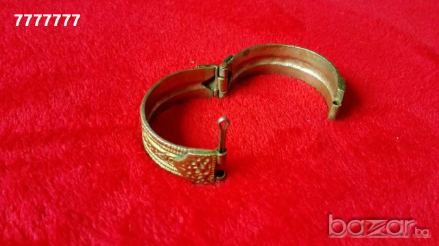 Стара гривна , снимка 4 - Антикварни и старинни предмети - 17705905