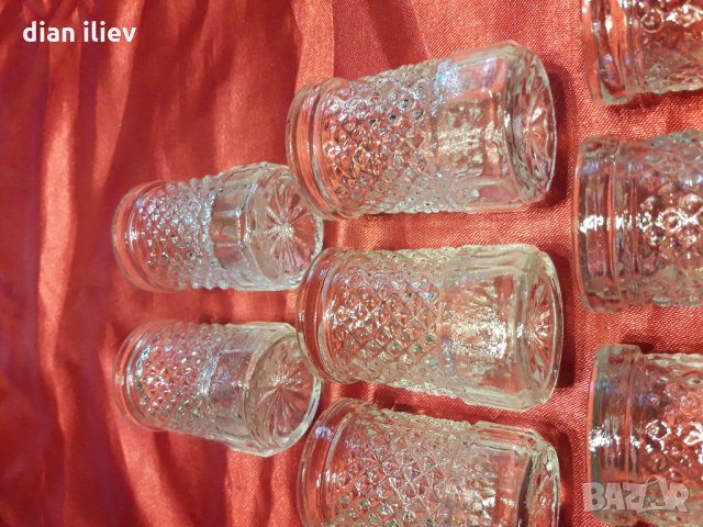 Ретро кристални чашки, снимка 1 - Чаши - 25035711