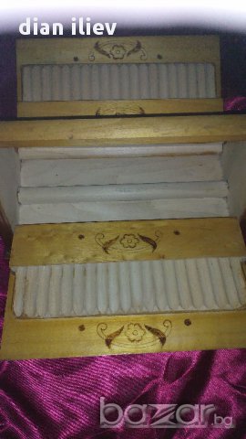 Стара дървена кутия за цигари, снимка 2 - Антикварни и старинни предмети - 13861754